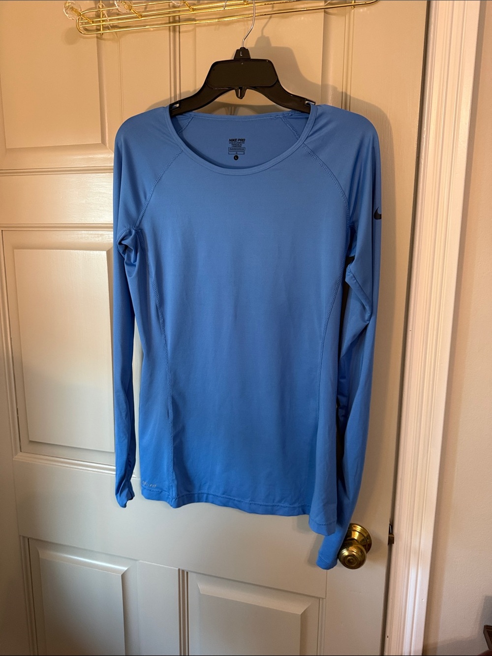Nike Women's Long-Sleeve Performance Top in Sky Blue
